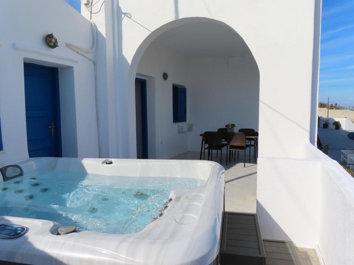 Villa Solasta #1 With Jacuzzi In Santorini Akrotírion Esterno foto