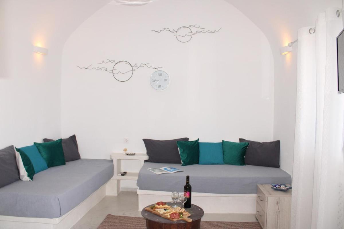Villa Solasta #1 With Jacuzzi In Santorini Akrotírion Esterno foto