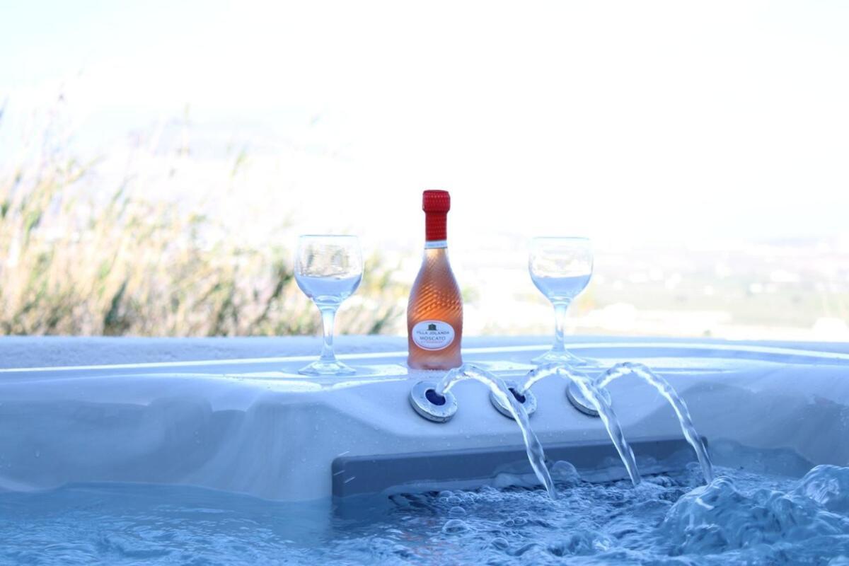 Villa Solasta #1 With Jacuzzi In Santorini Akrotírion Esterno foto