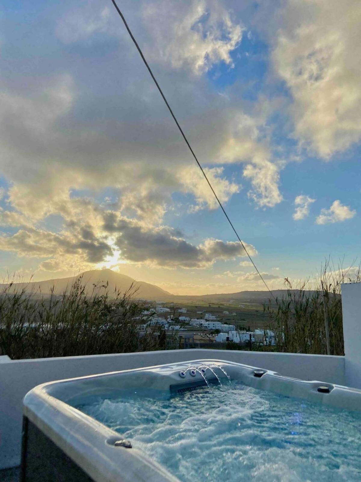 Villa Solasta #1 With Jacuzzi In Santorini Akrotírion Esterno foto